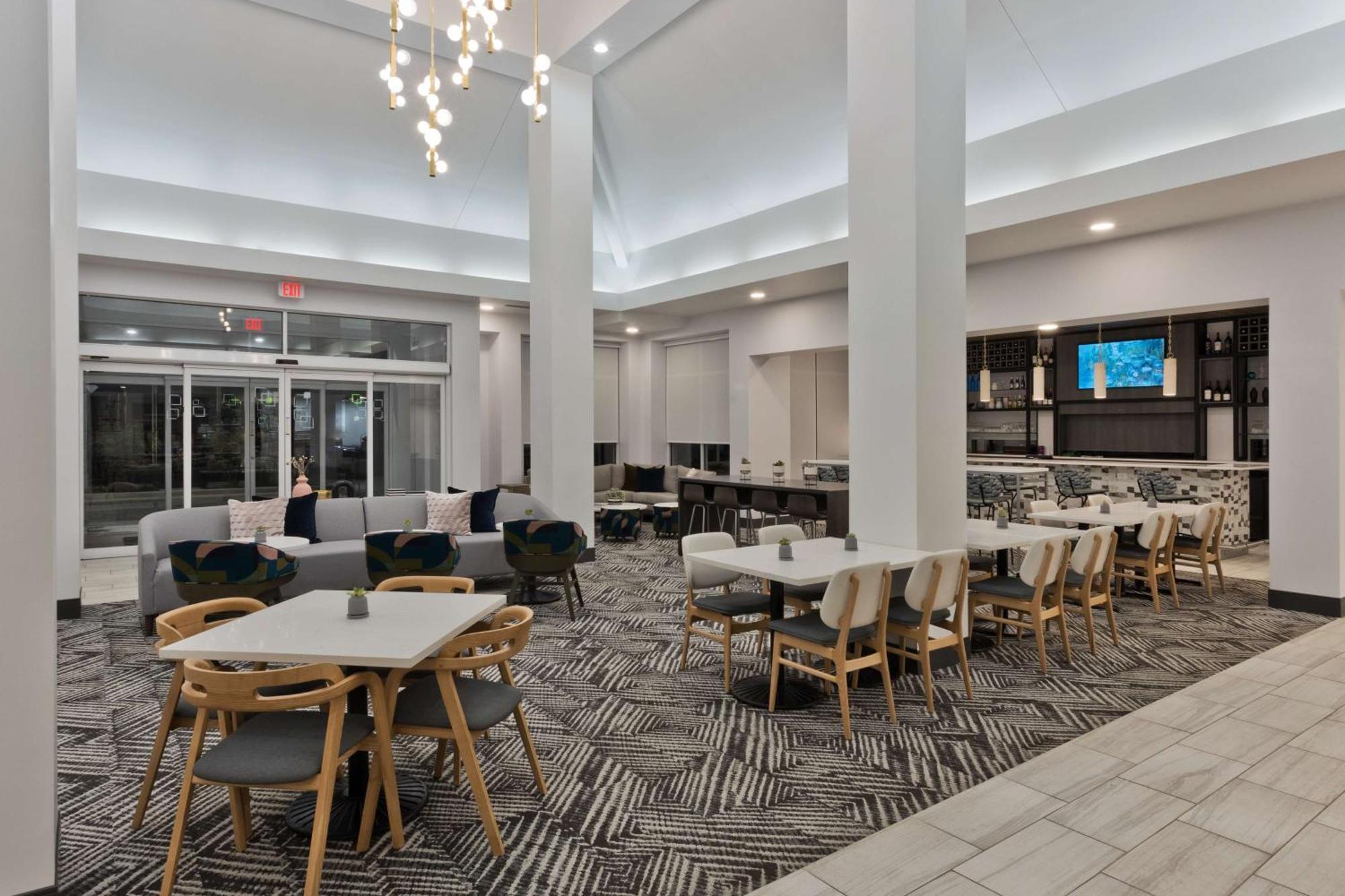 Hilton Garden Inn Birmingham SE/Liberty Park Exterior foto